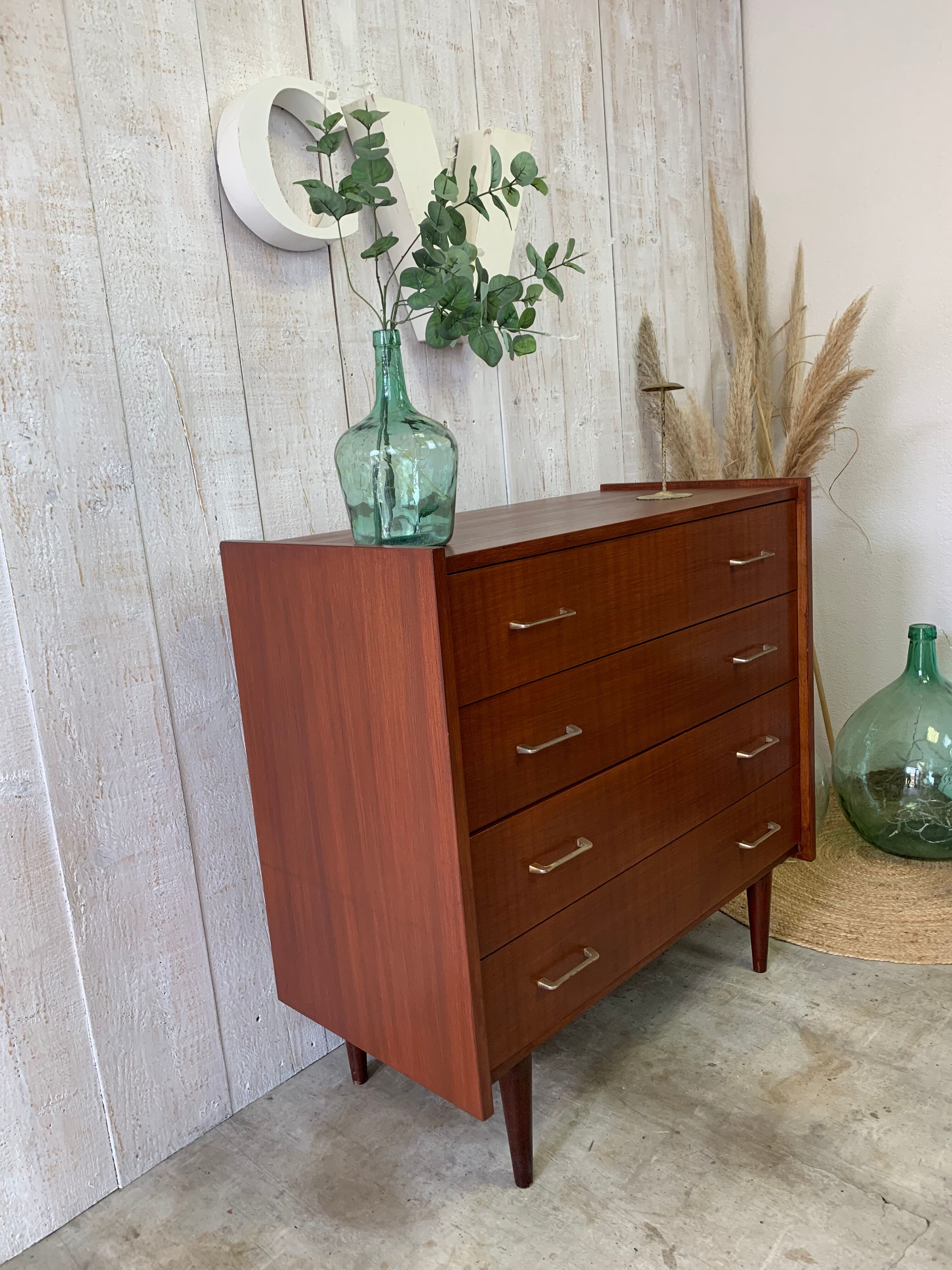 Commode vintage
