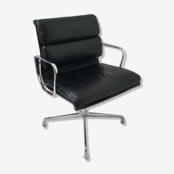 Armchair "Soft pad" EA208 Herman Miller edition