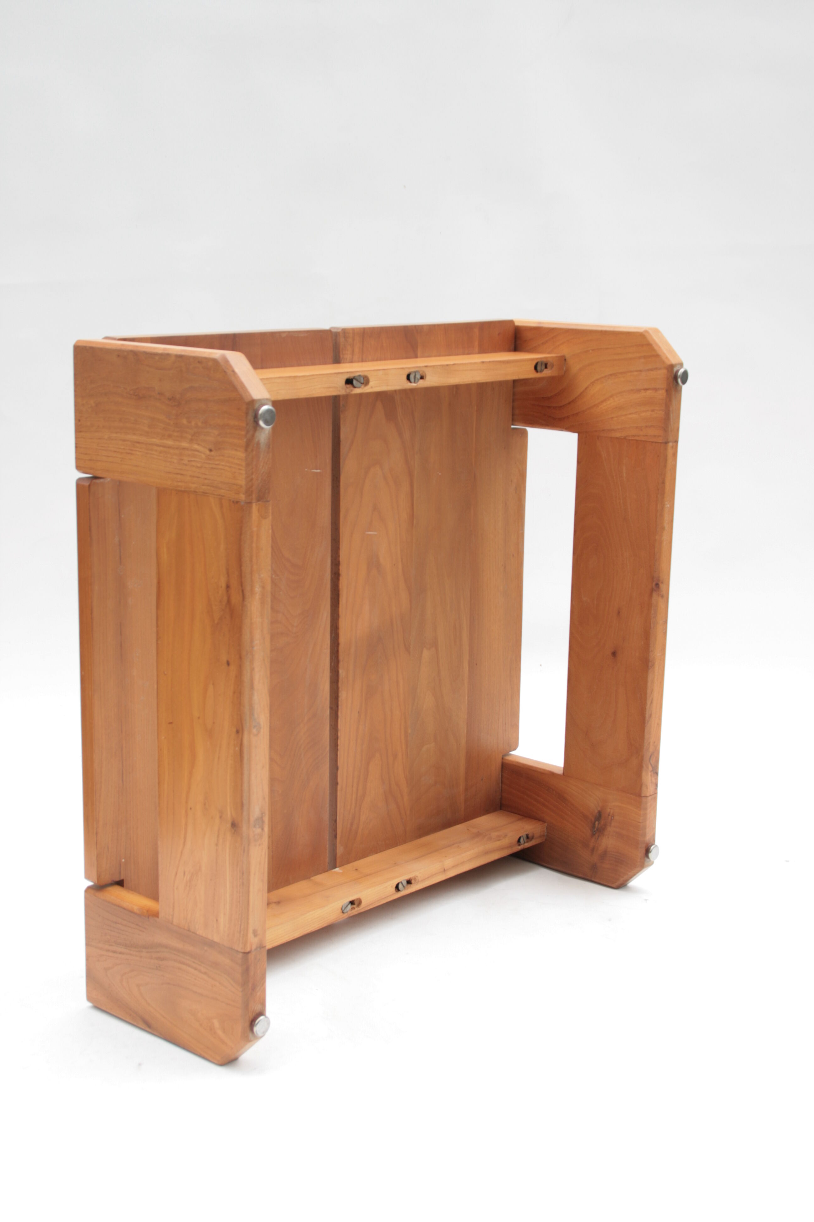 Table basse en orme par la Maison Regain, 1960