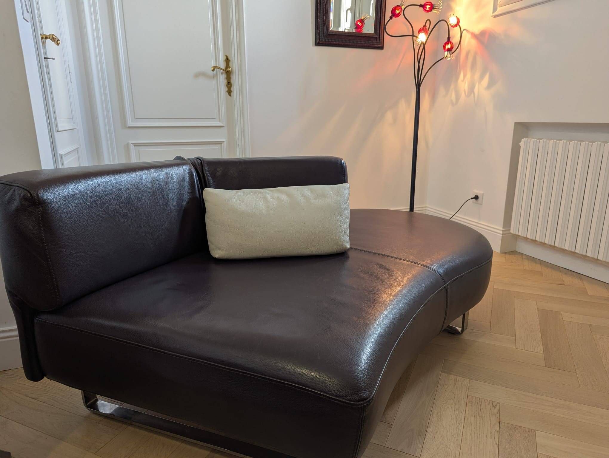 Steiner Mandala Sofa – 2016 Edition – Louisiana Leather (brown) – Like new condition