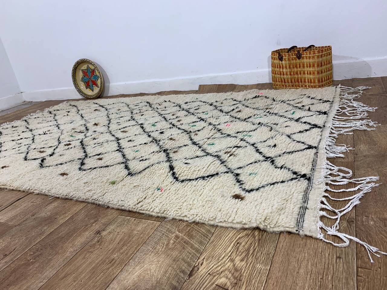 Tapis berbère marocain artisanal fait main 245 X 148 CM