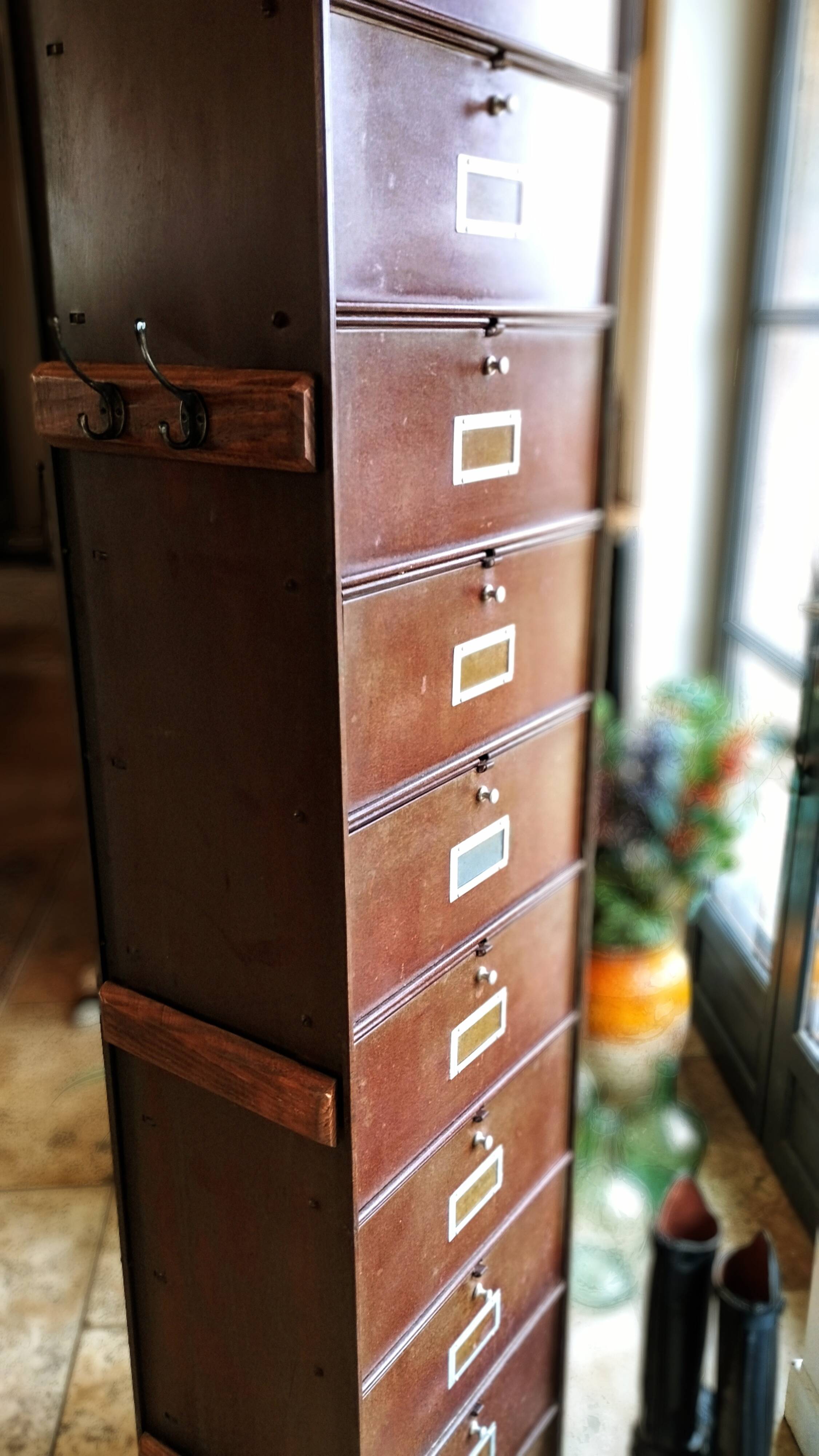 A vintage Roneo industrial flapper from the 1950s with a rusty patina