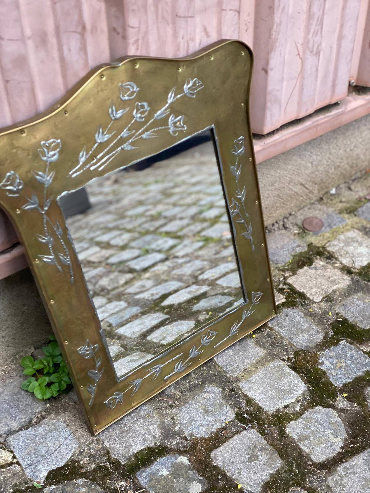 Chinese mirror in gilded brass inspired by Jean Goardère.