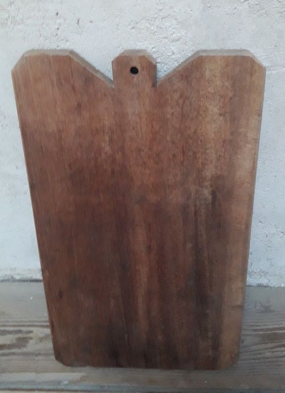 Cutting board h50xl29,5cm in exotic wood