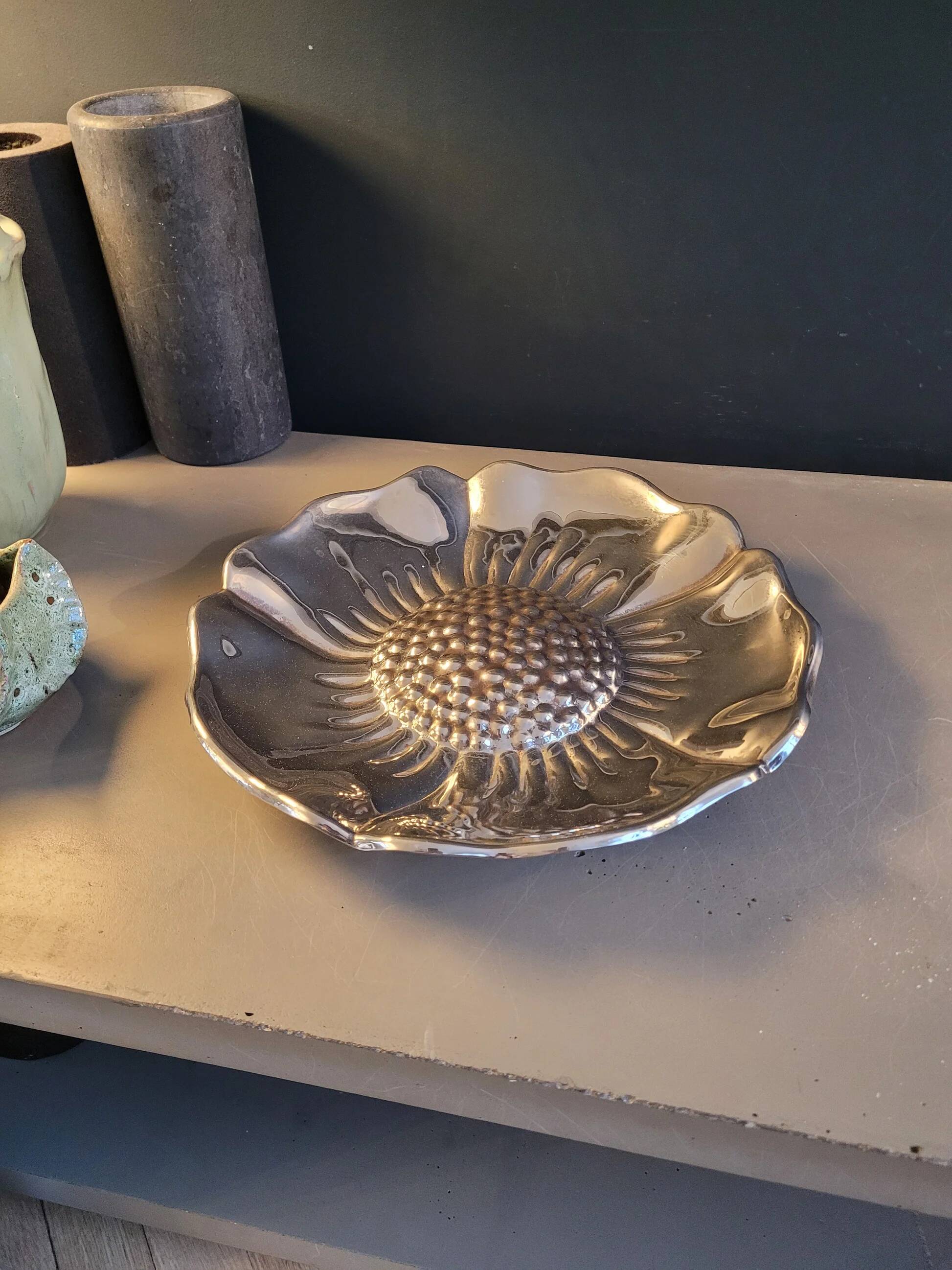 Silver-plated flower dish