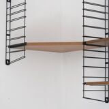 Corner shelf by Tomado