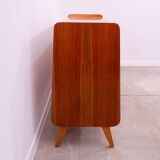 Commode moderne du milieu du siècle en noyer par František Jirák, années 1960, Tchécoslovaquie