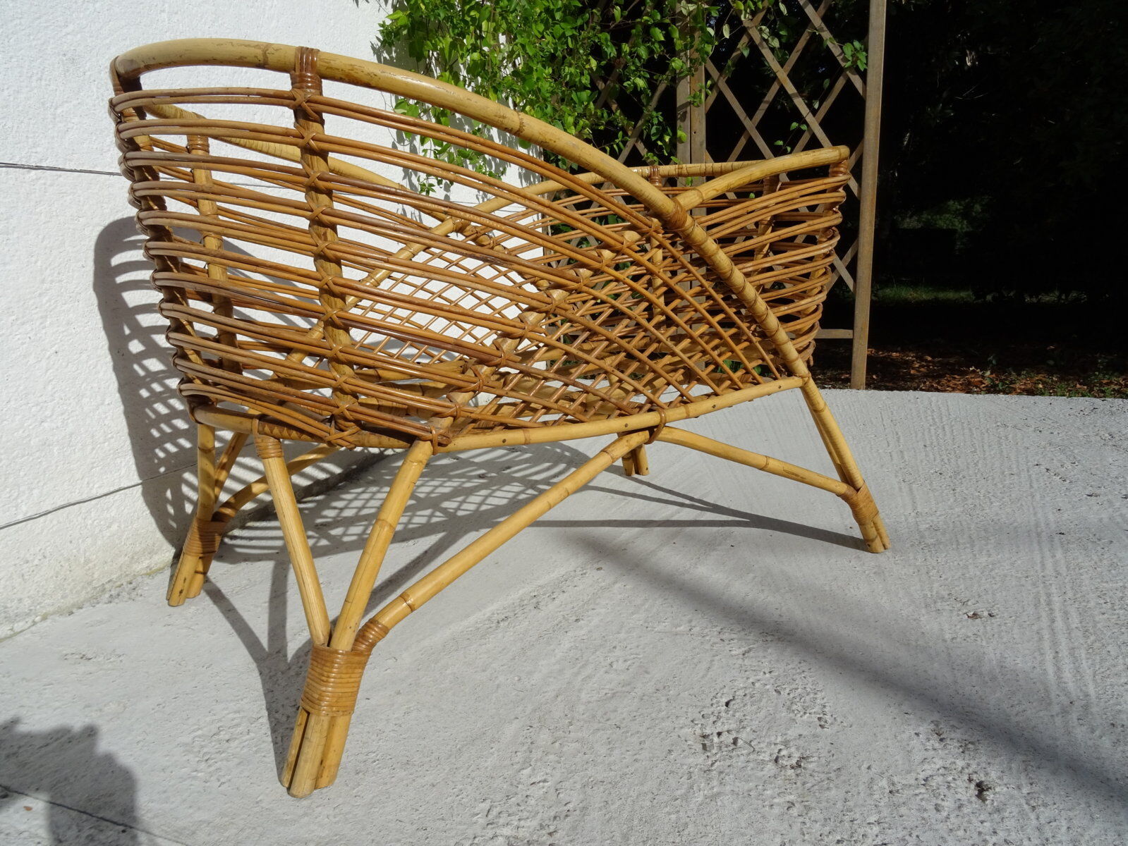 Cradle rattan basket