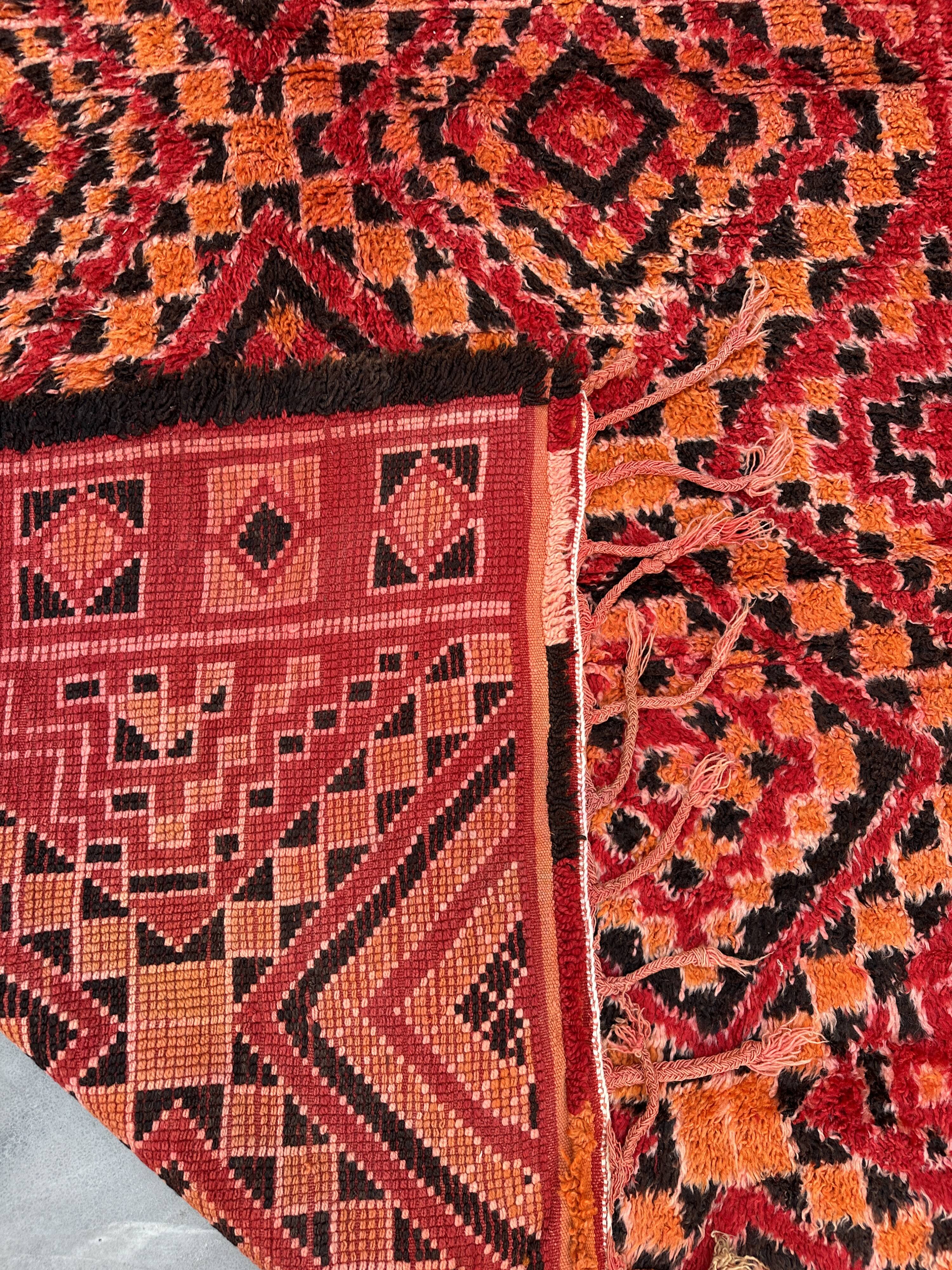 Moroccan rug Marmoucha red - 350 x 183 cm