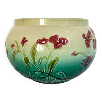 Slip pot vase