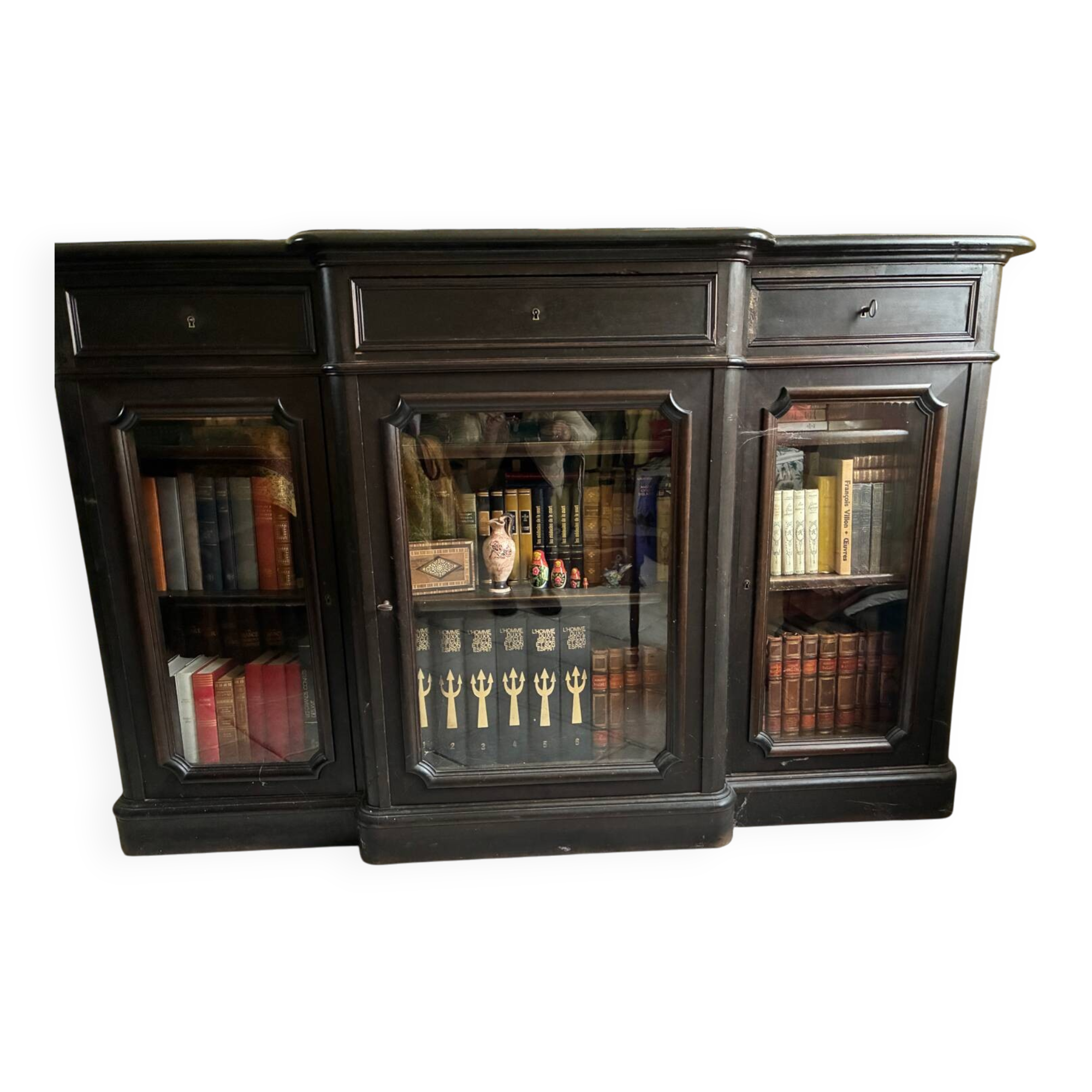 Buffet with display cabinet