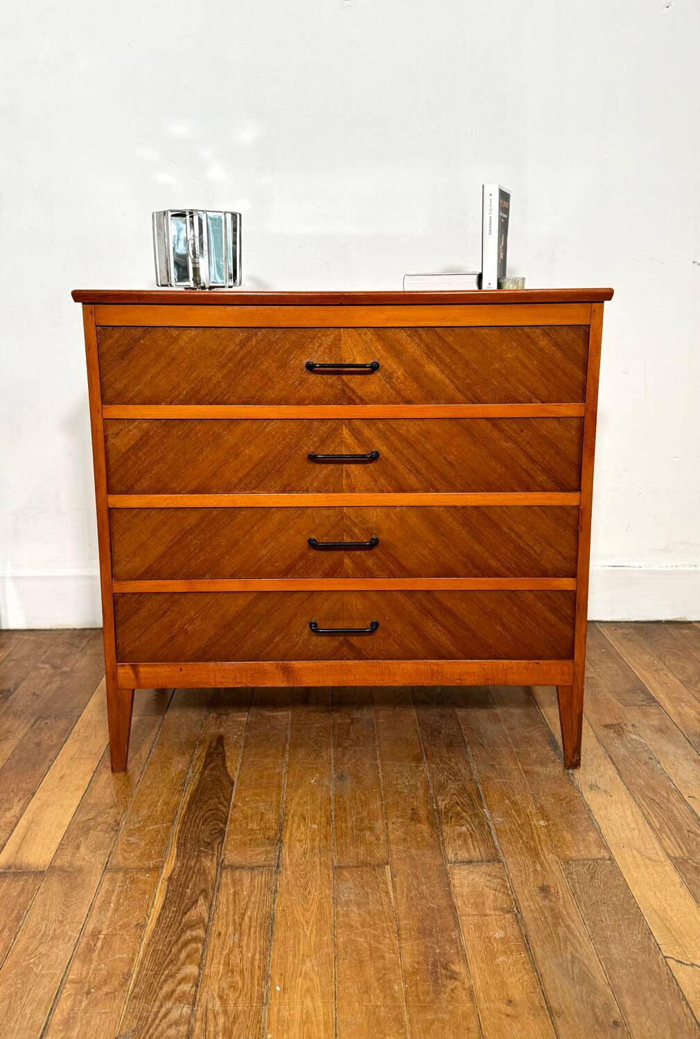 Vintage chest of drawers