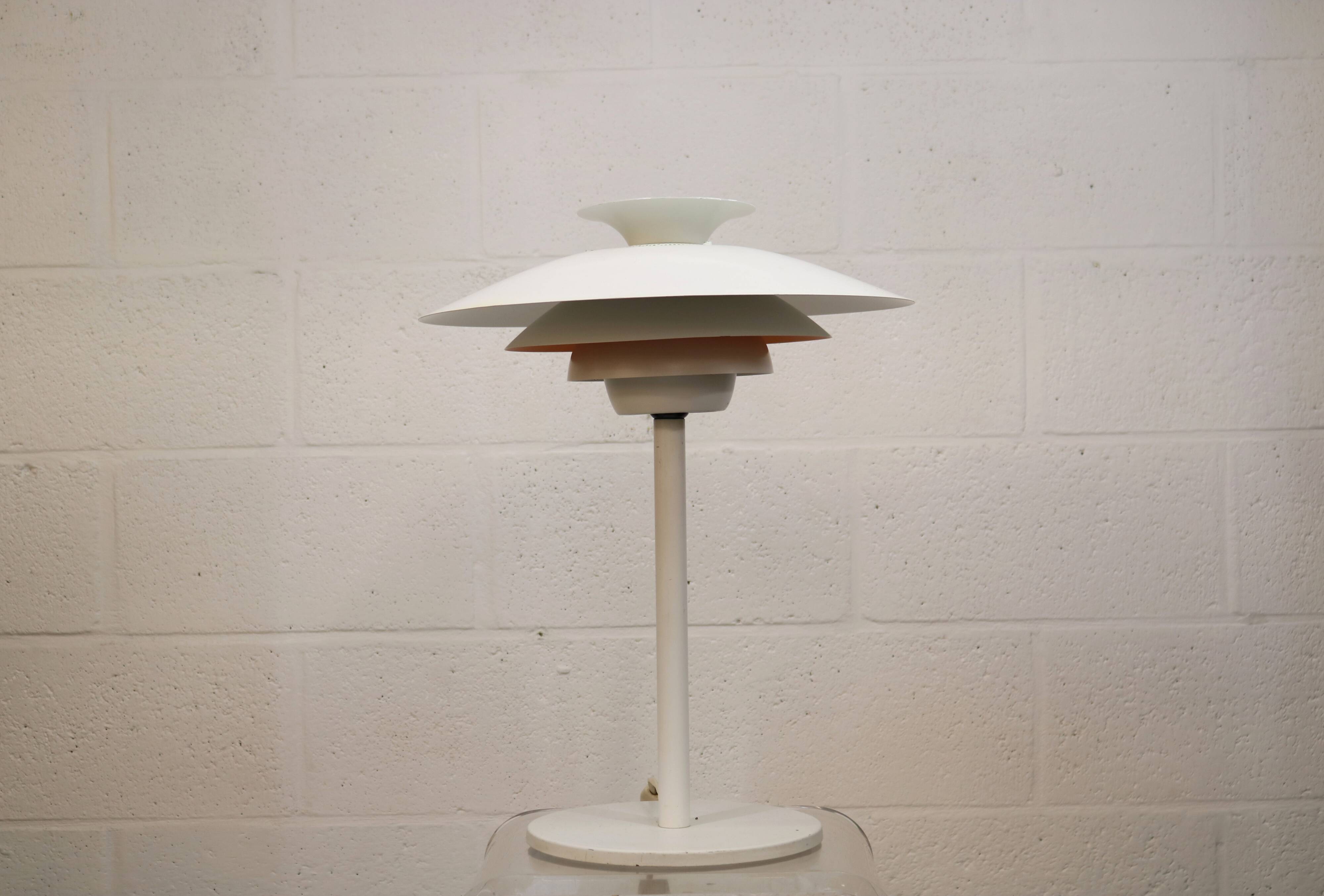 White vintage Danish desk lamp by Jeka Metaltryk - Model Sofie - Denmark 70s