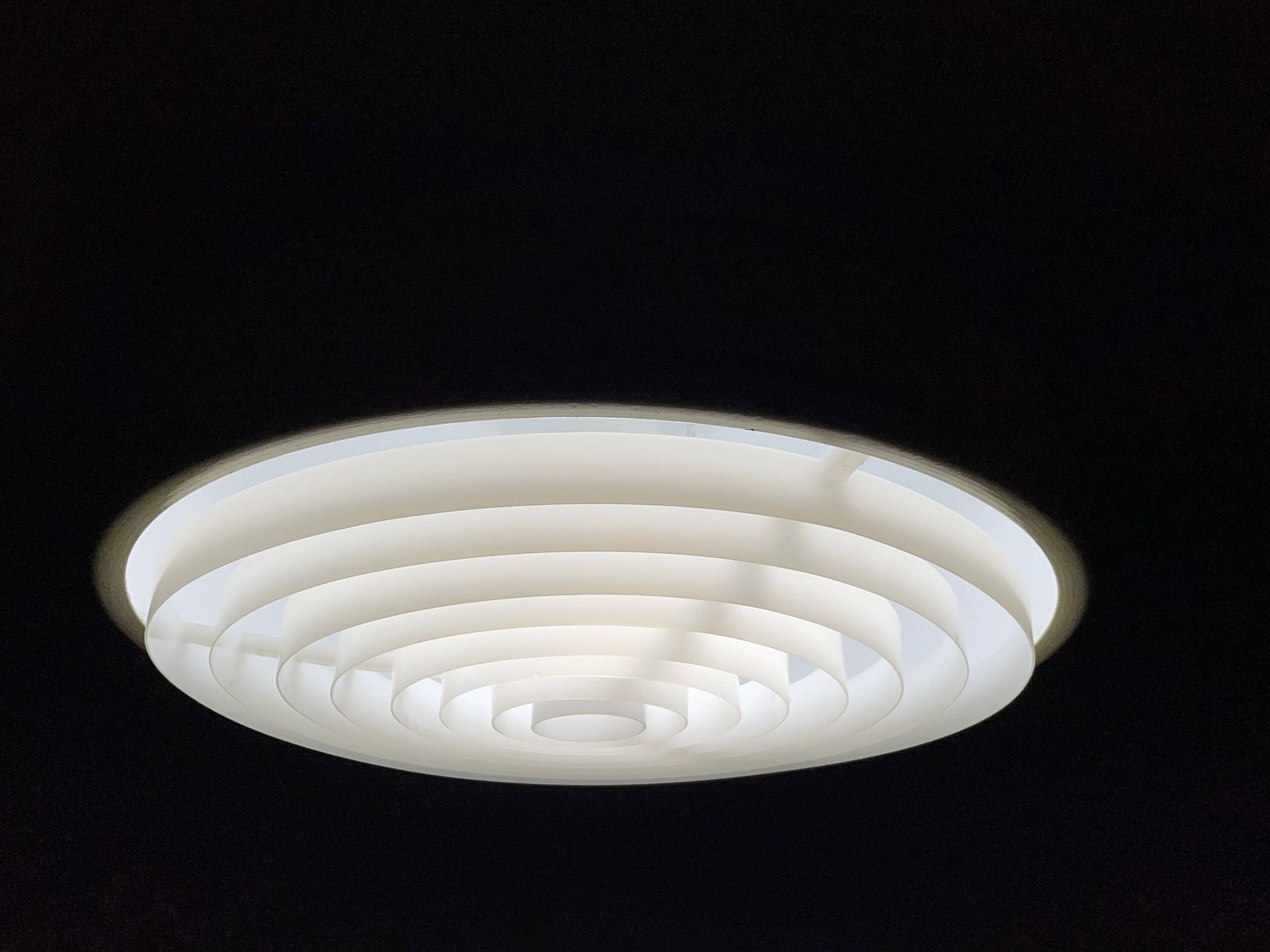 Lumière de plafond de cuisine à hauteur réglable de style danois moderne