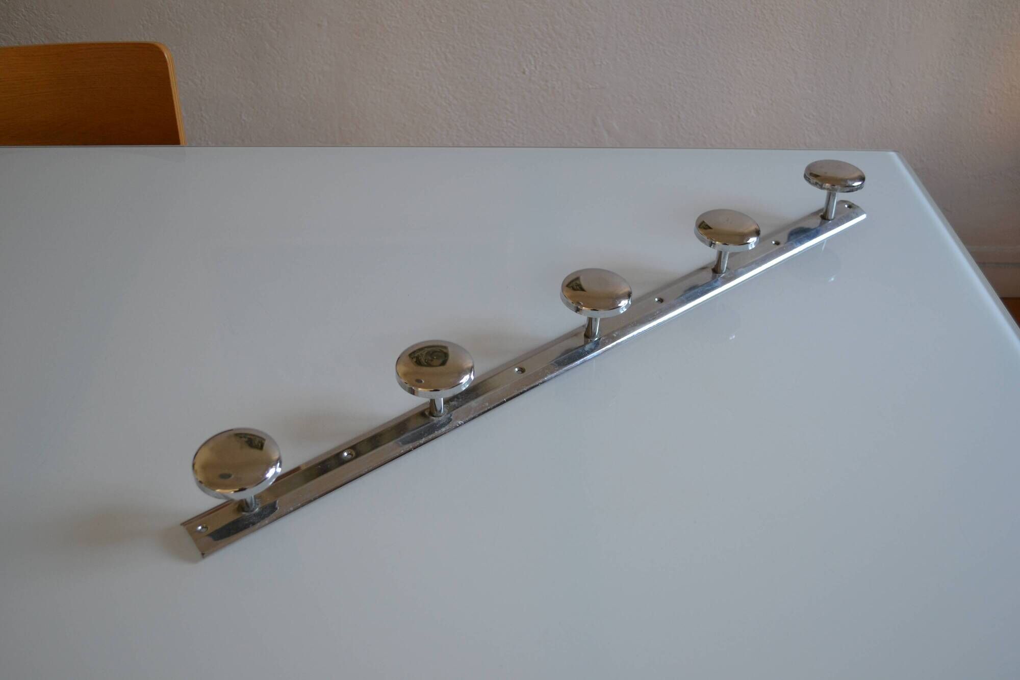 Vintage 80's chrome metal 5-hook wall coat rack