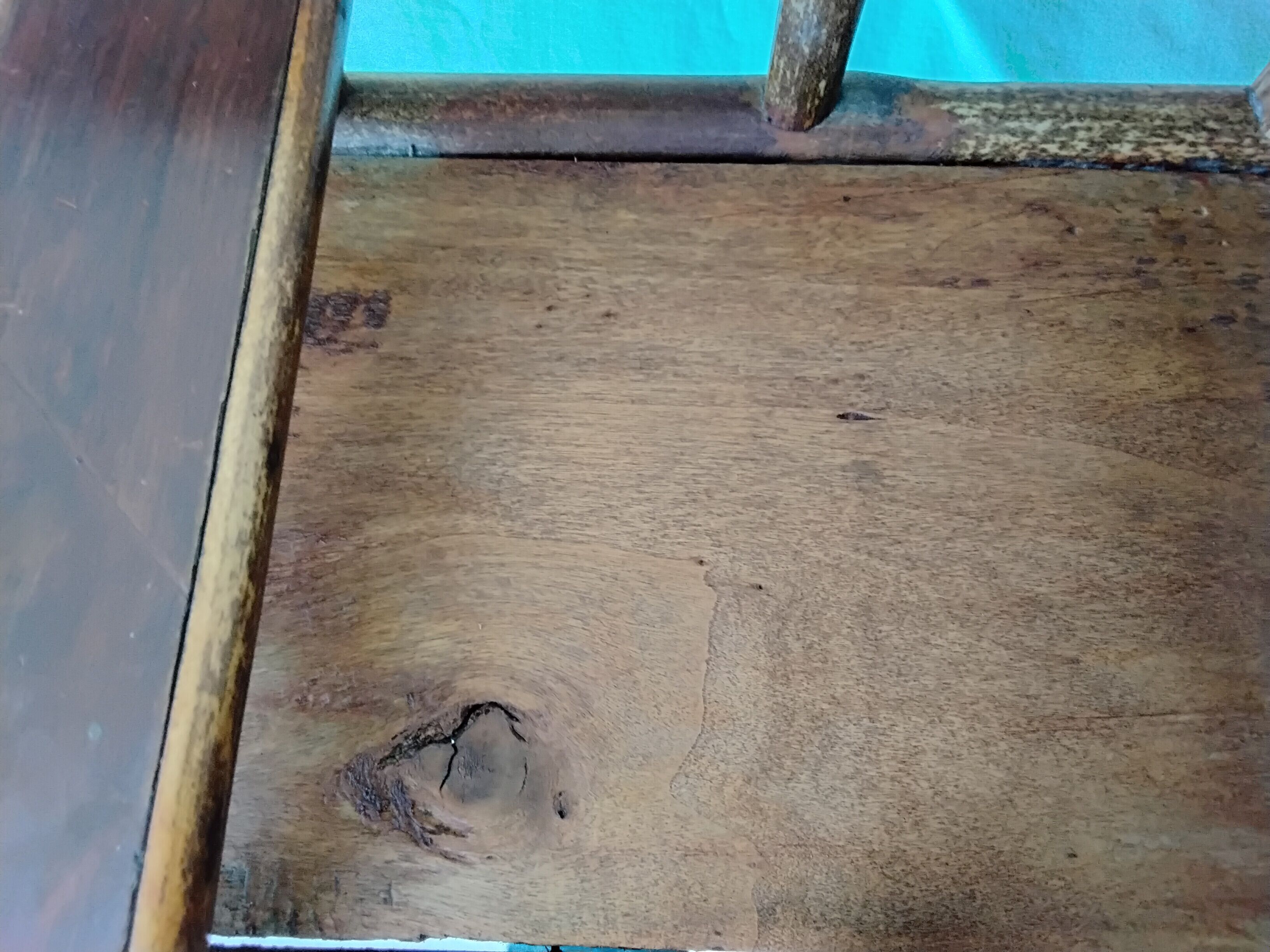 Bamboo shelf in Asian style