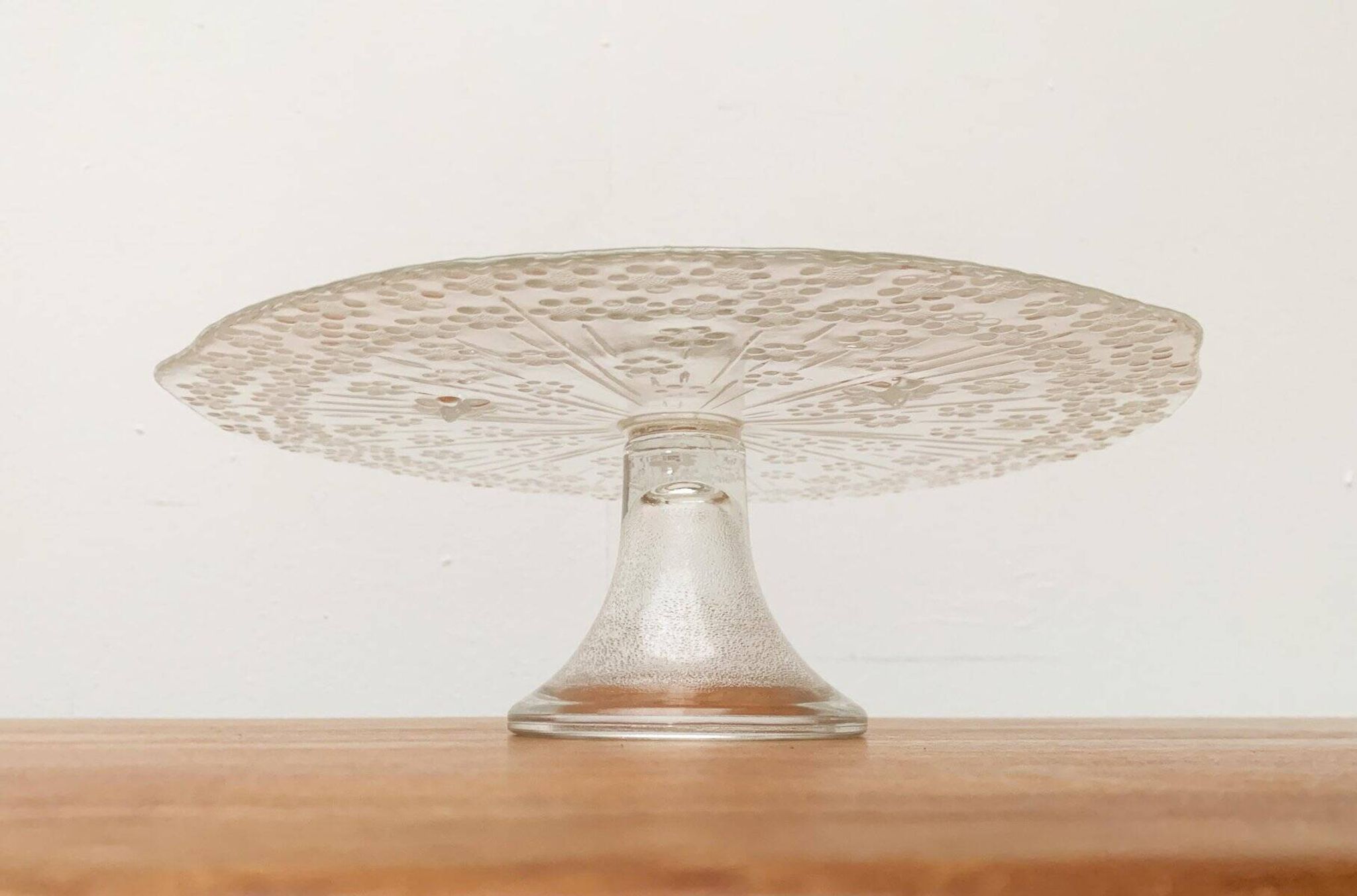 Plateau à gâteau en verre scandinave vintage
