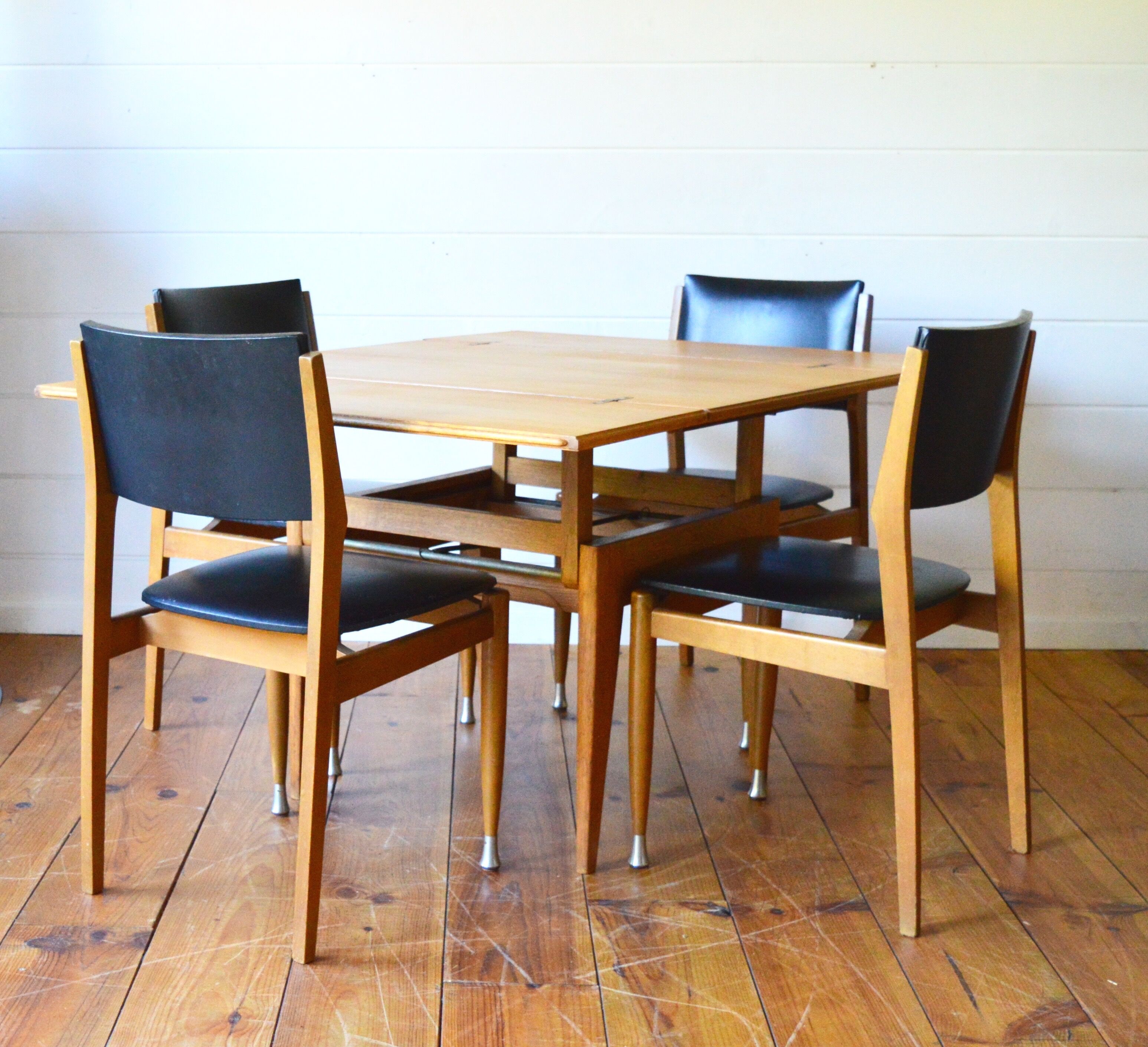 'polyfurniture' expandable table