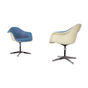 Paire de fauteuils PAC
