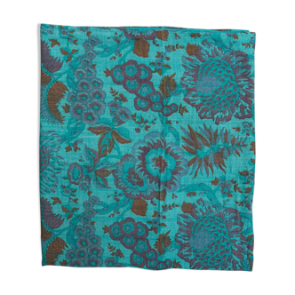 Nappe à motifs fleuris
