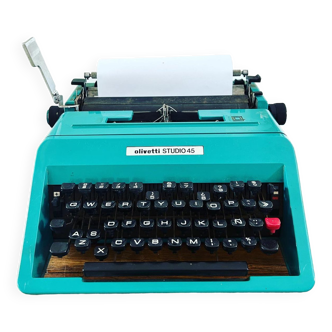 Machine à écrire Olivetti studio 45