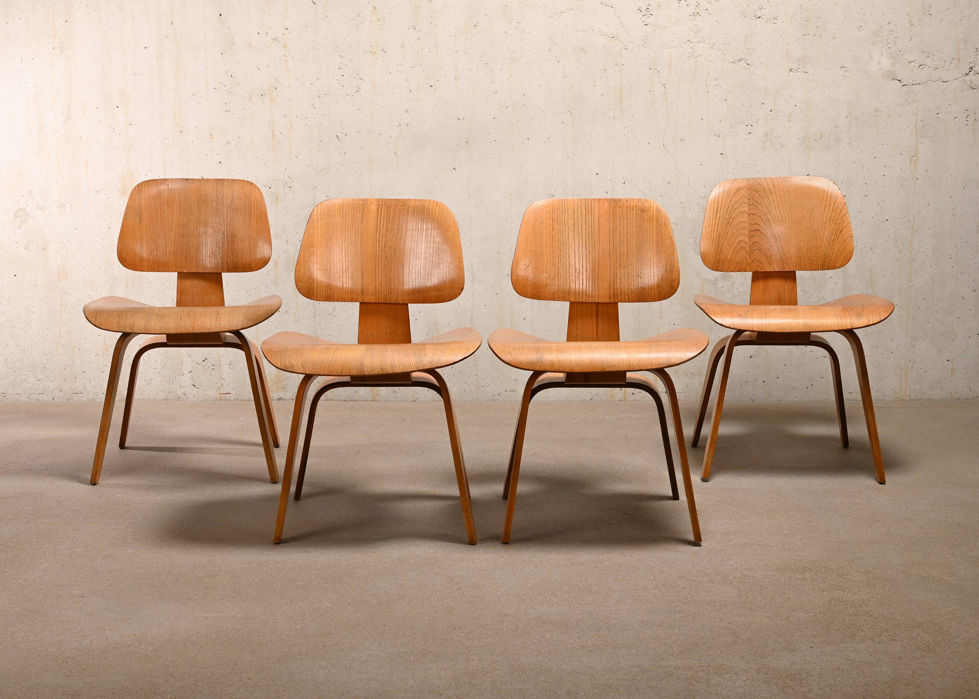 Charles and Ray Eames Early DCW Ash plywood Dining Chairs for Herman Miller