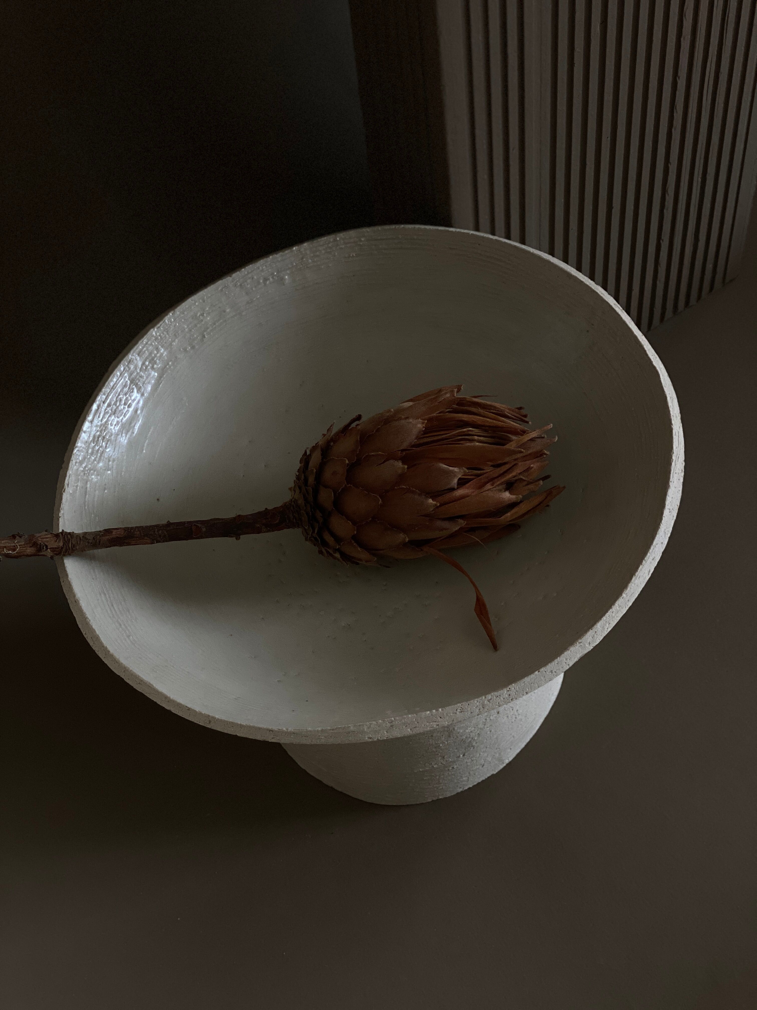 Decorative cut, ceramic