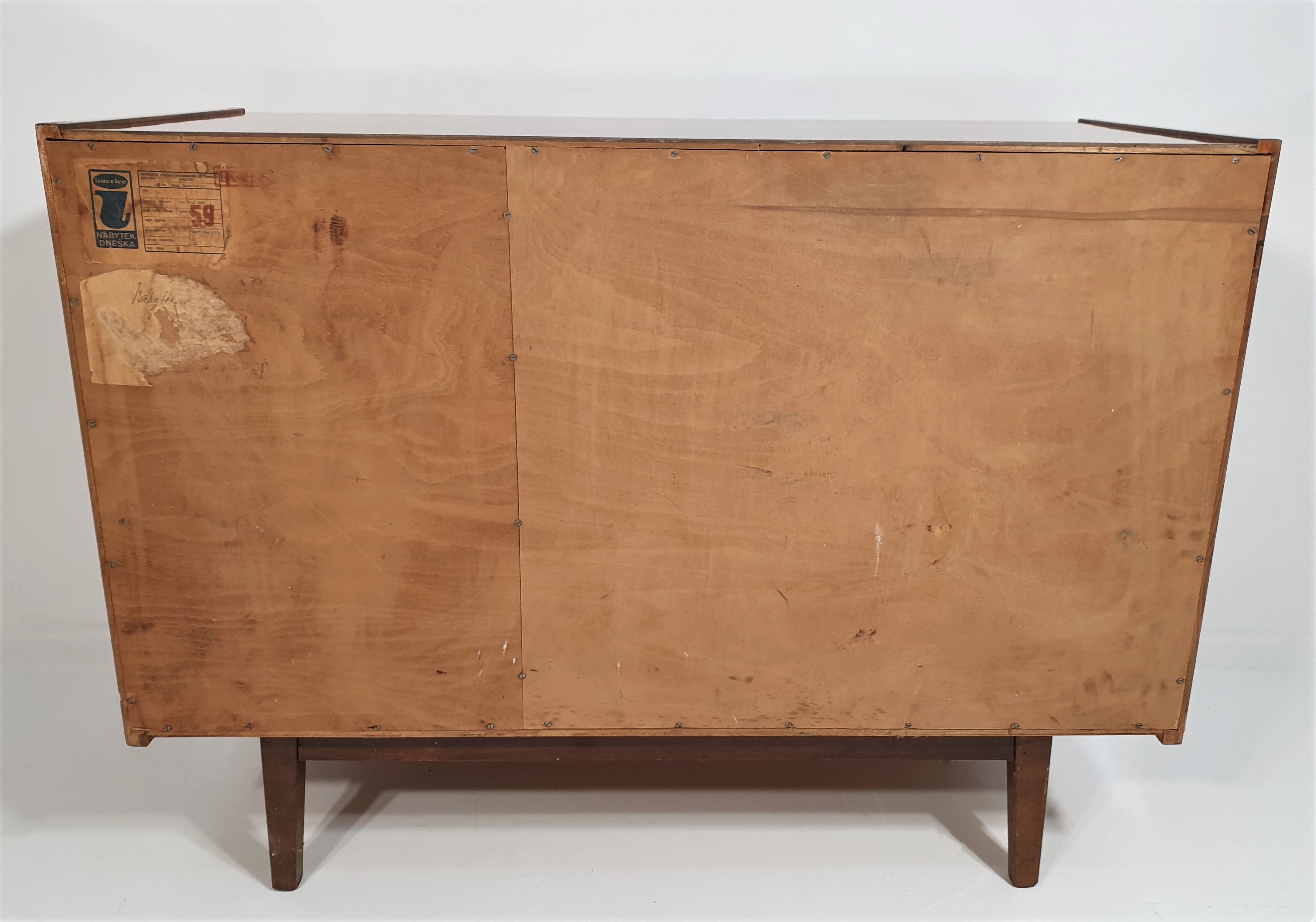 Commode vintage d’Interier Praha, années 1970