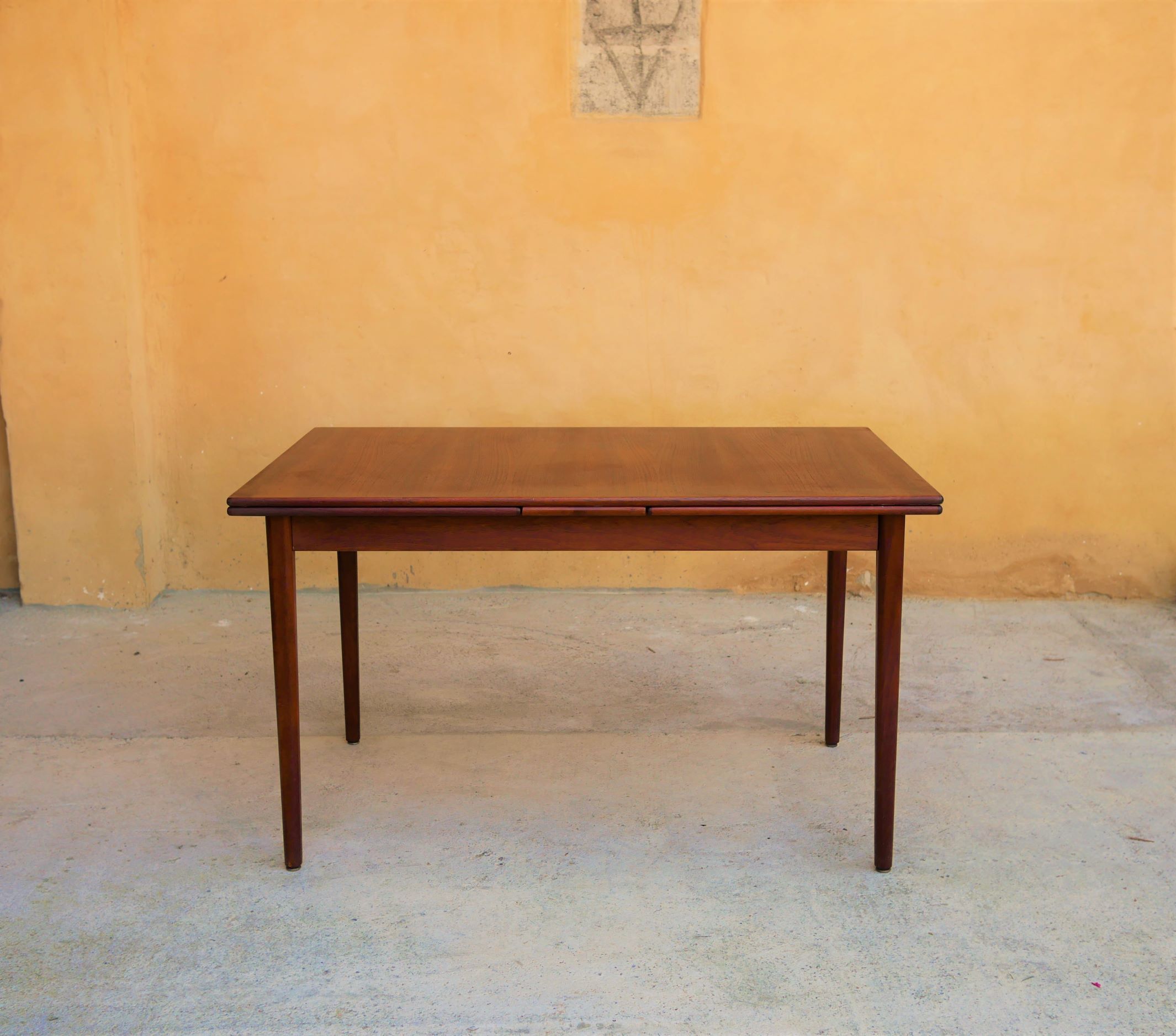 Scandinavian teak expandable dining table by Farstrup Mobelfabrik editions