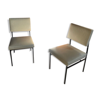Airborne Chairs