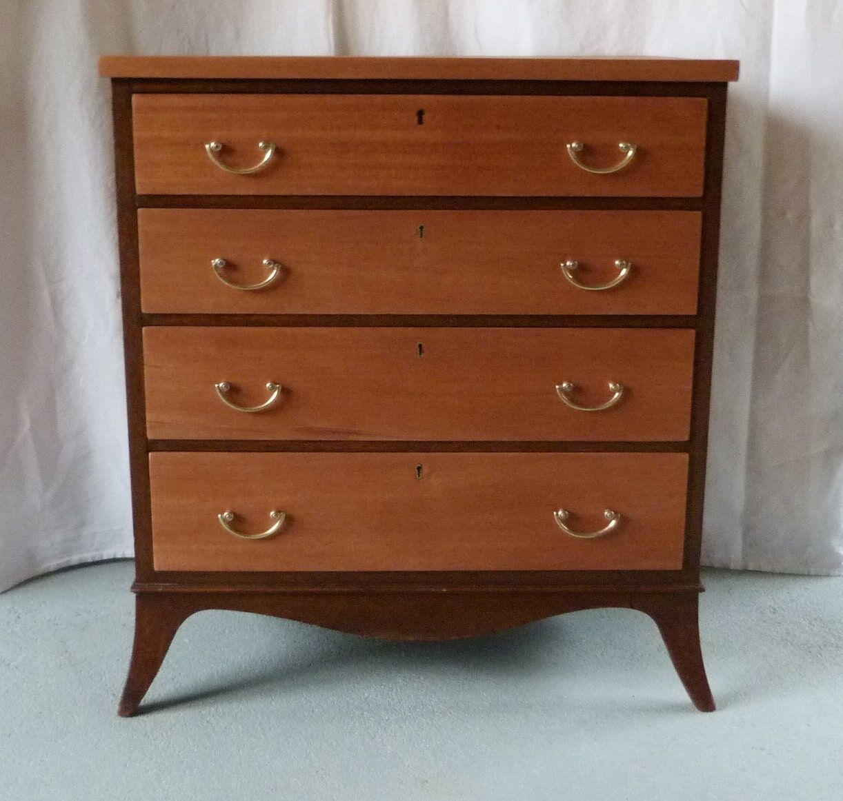 Ancient english chest of drawers