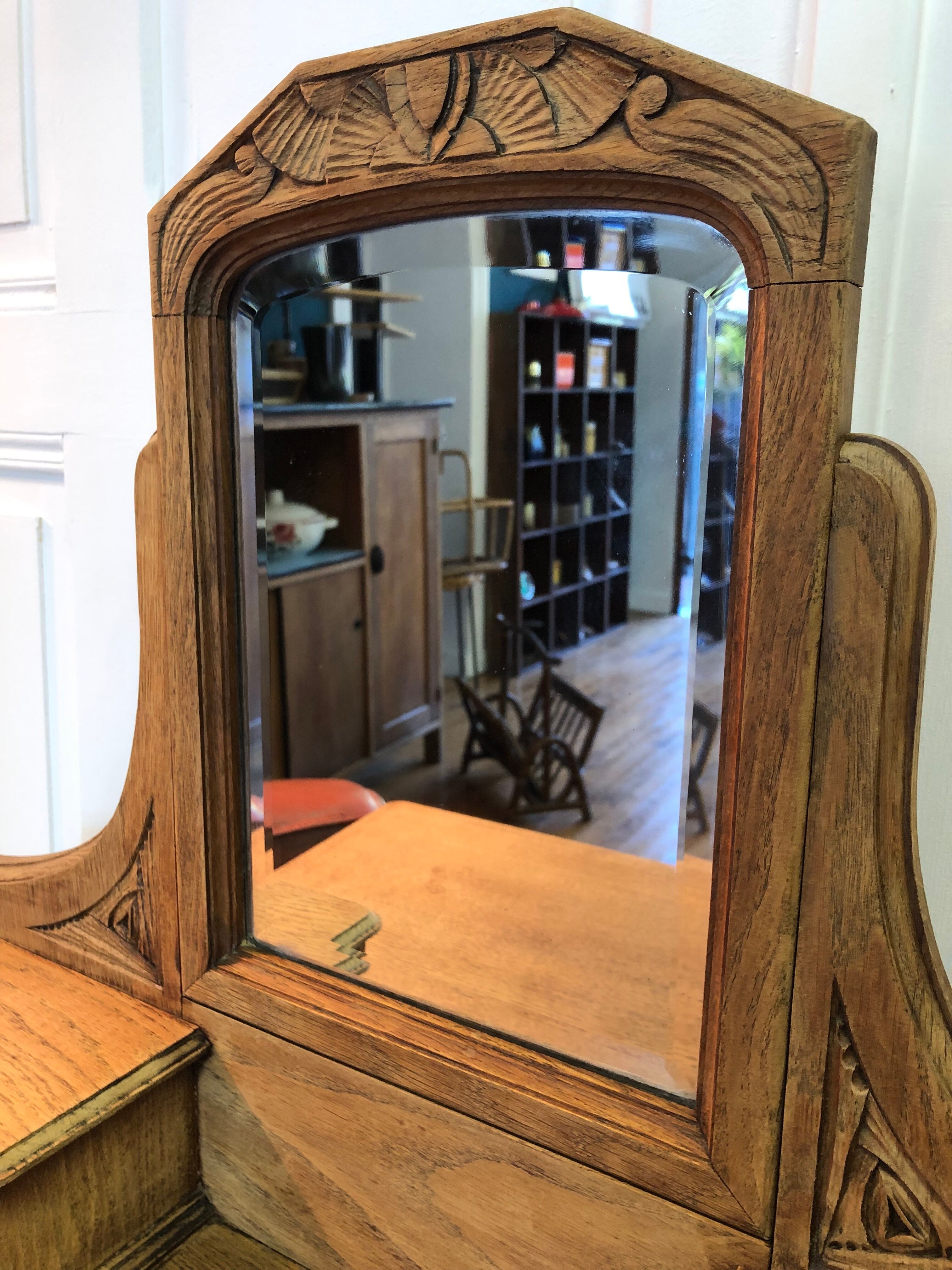 Art Deco dressing table