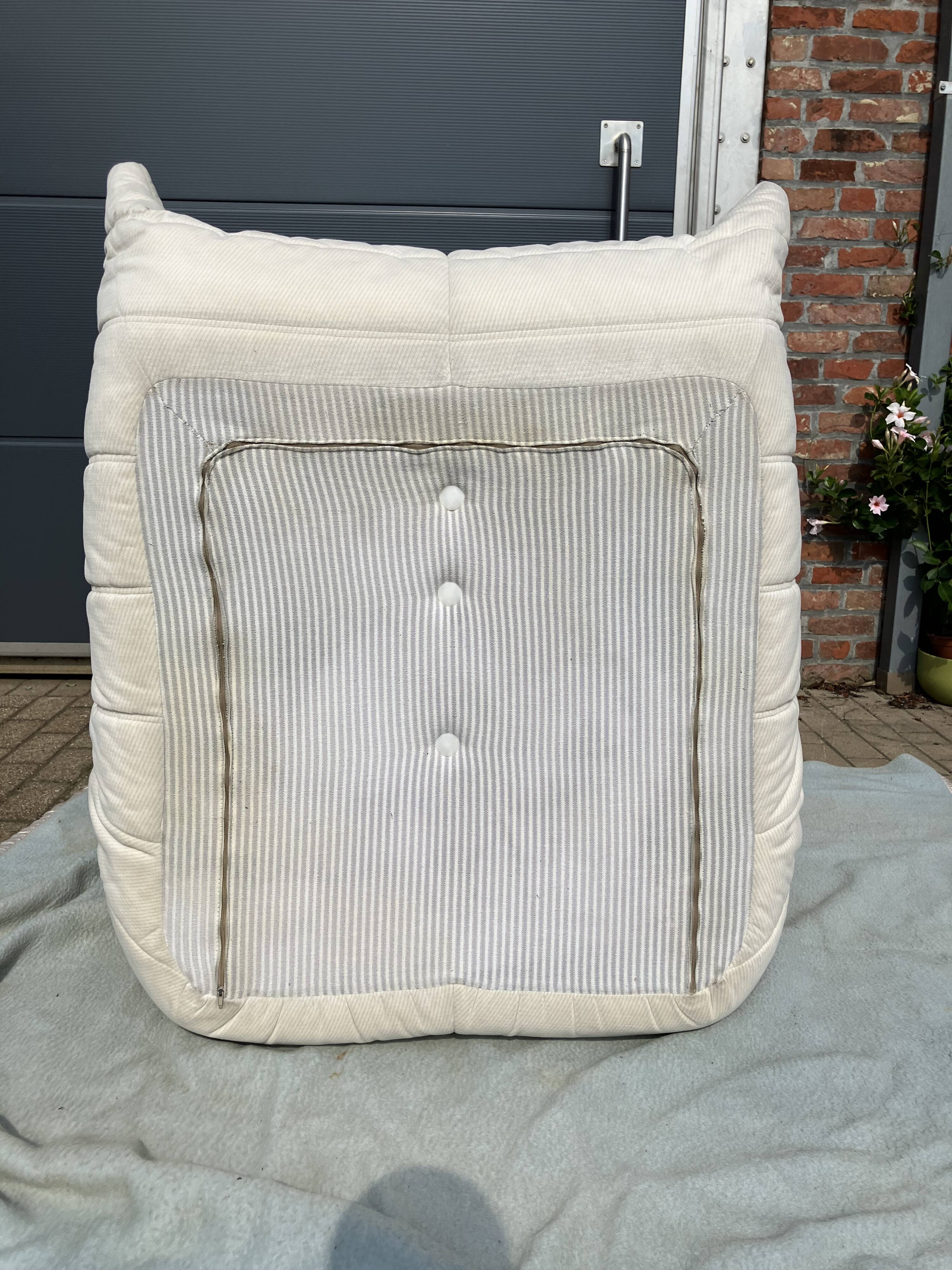 Authentieke Ligne Roset 1zit Togo 1988 beige in topstaat!!