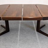 Baumann extendable dining room round table, France circa 1970.