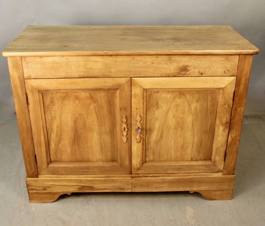 BUFFET LOUIS PHILIPPE 19TH CENTURY IN LIGHT WALNUT