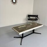 Ancienne table basse en pierre mosaïque design années 70 pied métal vintage