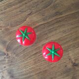 Salt and pepper shaker, tomato-shaped