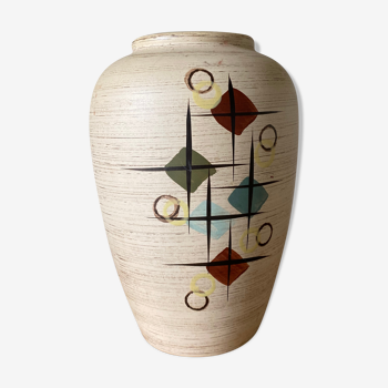 Ceramic vase