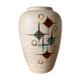 Ceramic vase