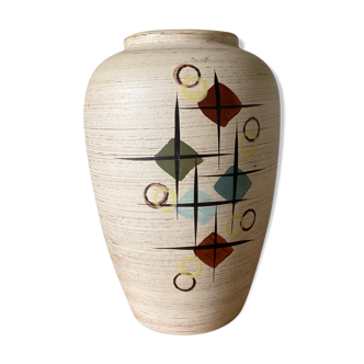 Ceramic vase