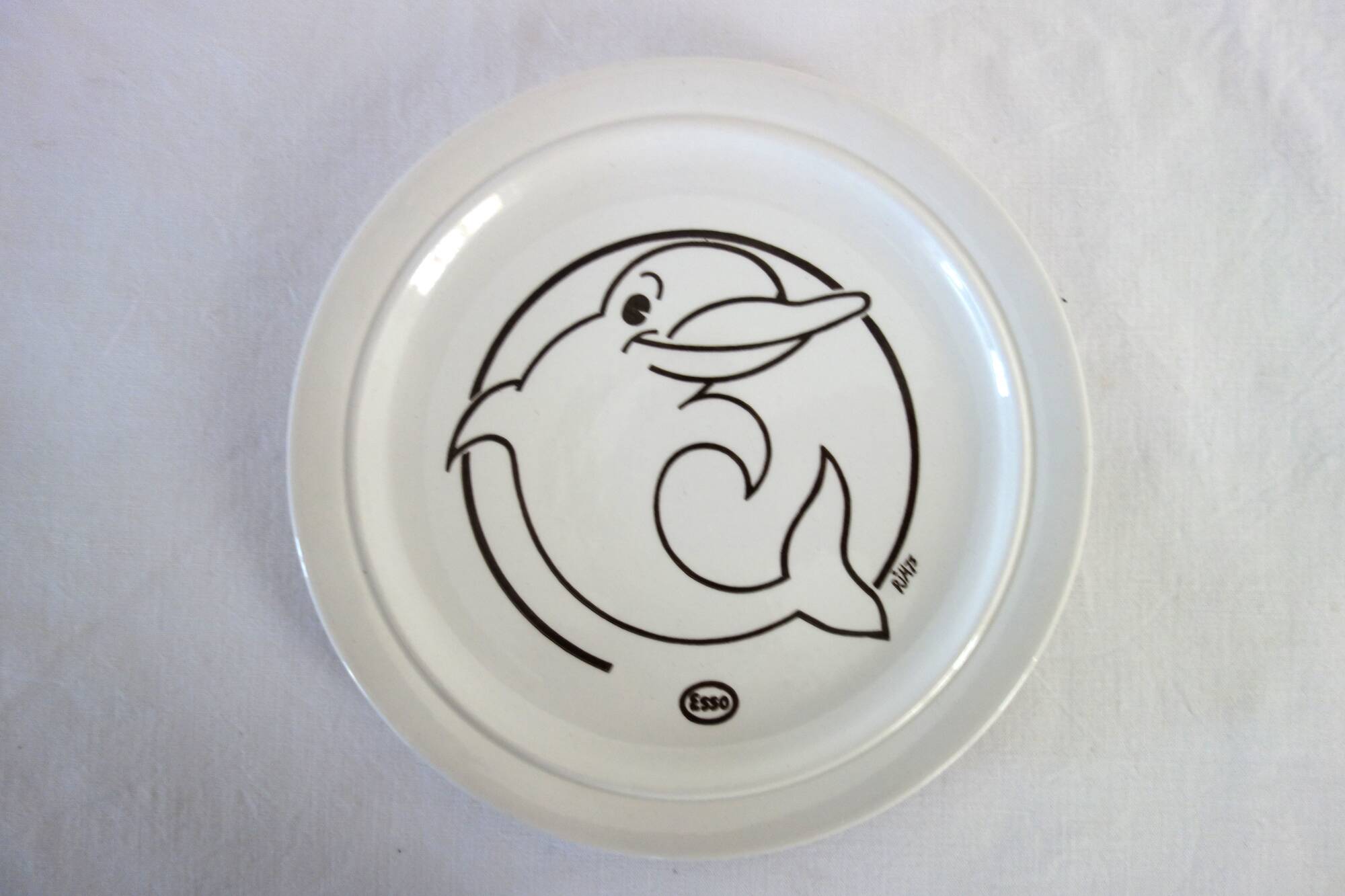 Set of 6 vintage Esso advertising plates