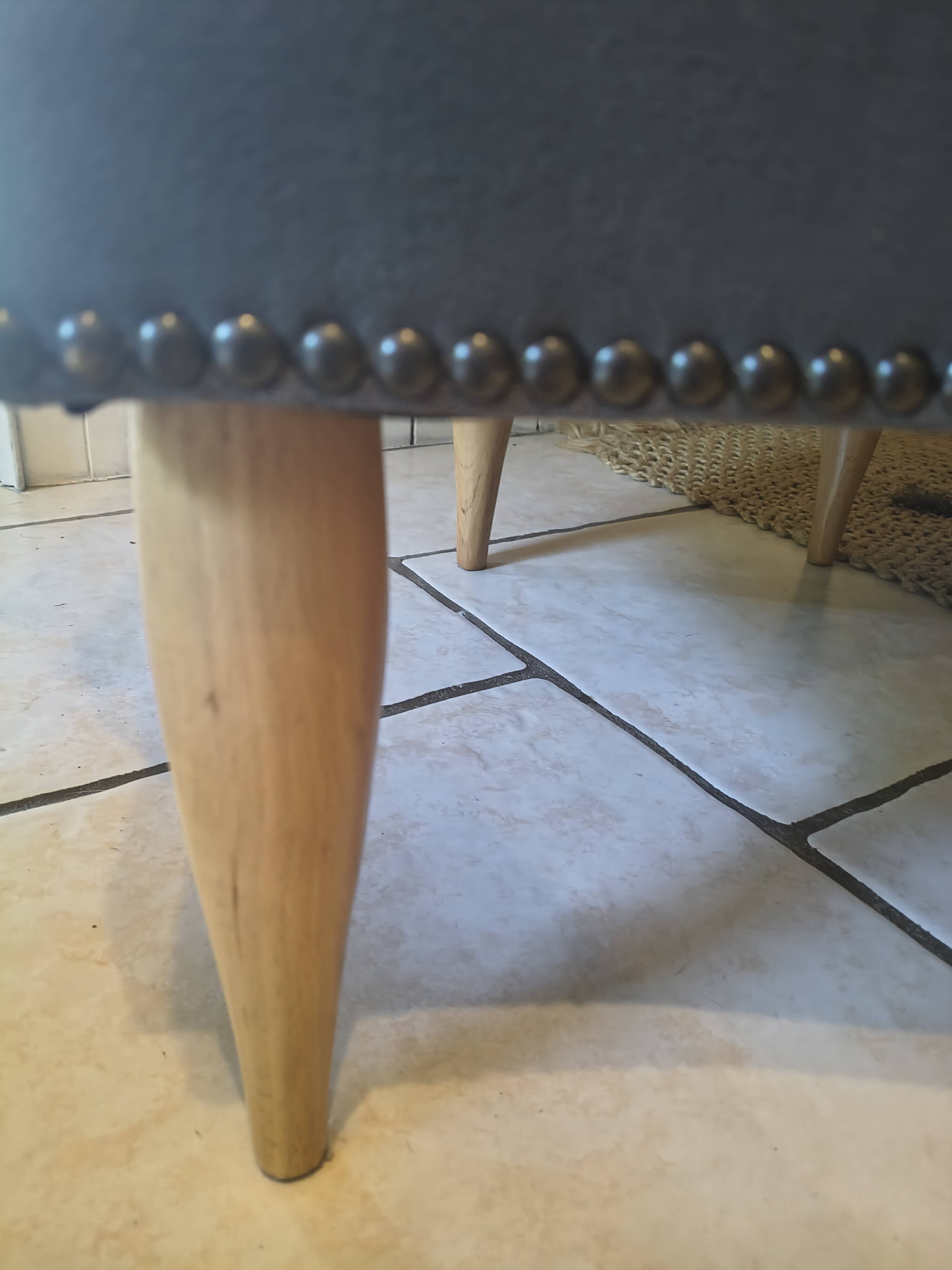 Toad chair