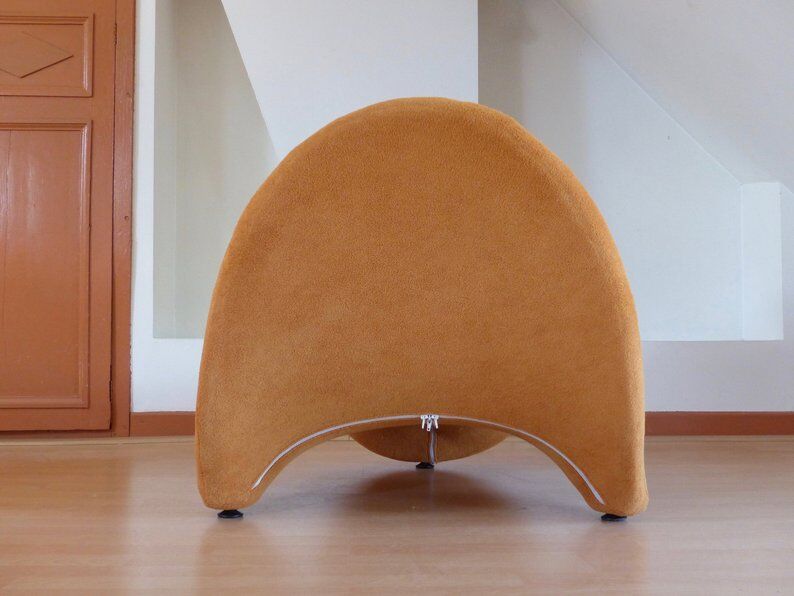 Chair Tongue by Pierre Paulin