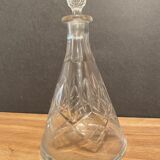Piriform carafe in cut crystal