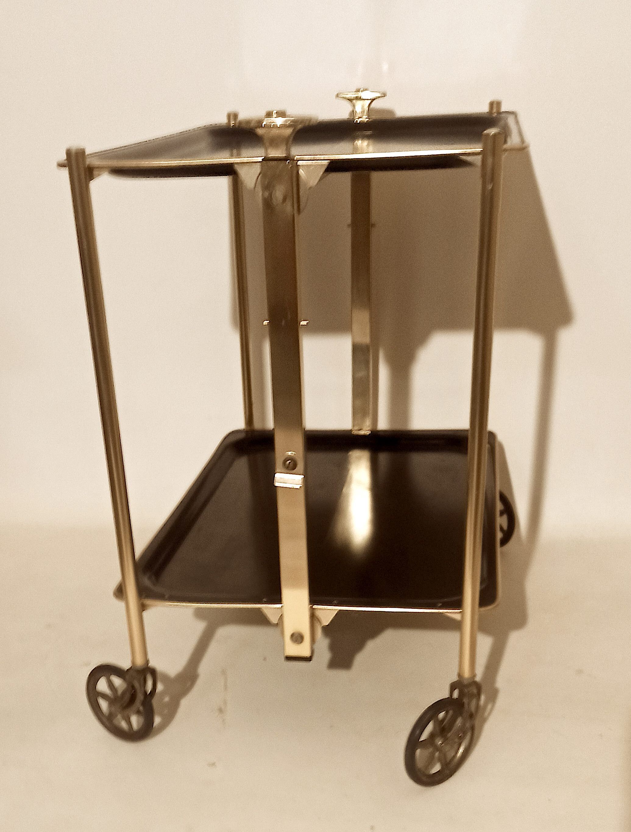 Foldable black foldable rolling service 50s