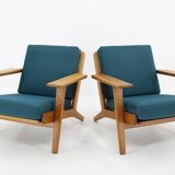 1960s Hans J. Wegner Pair of GE 290 Armchairs in Oak for Getama, Denmark