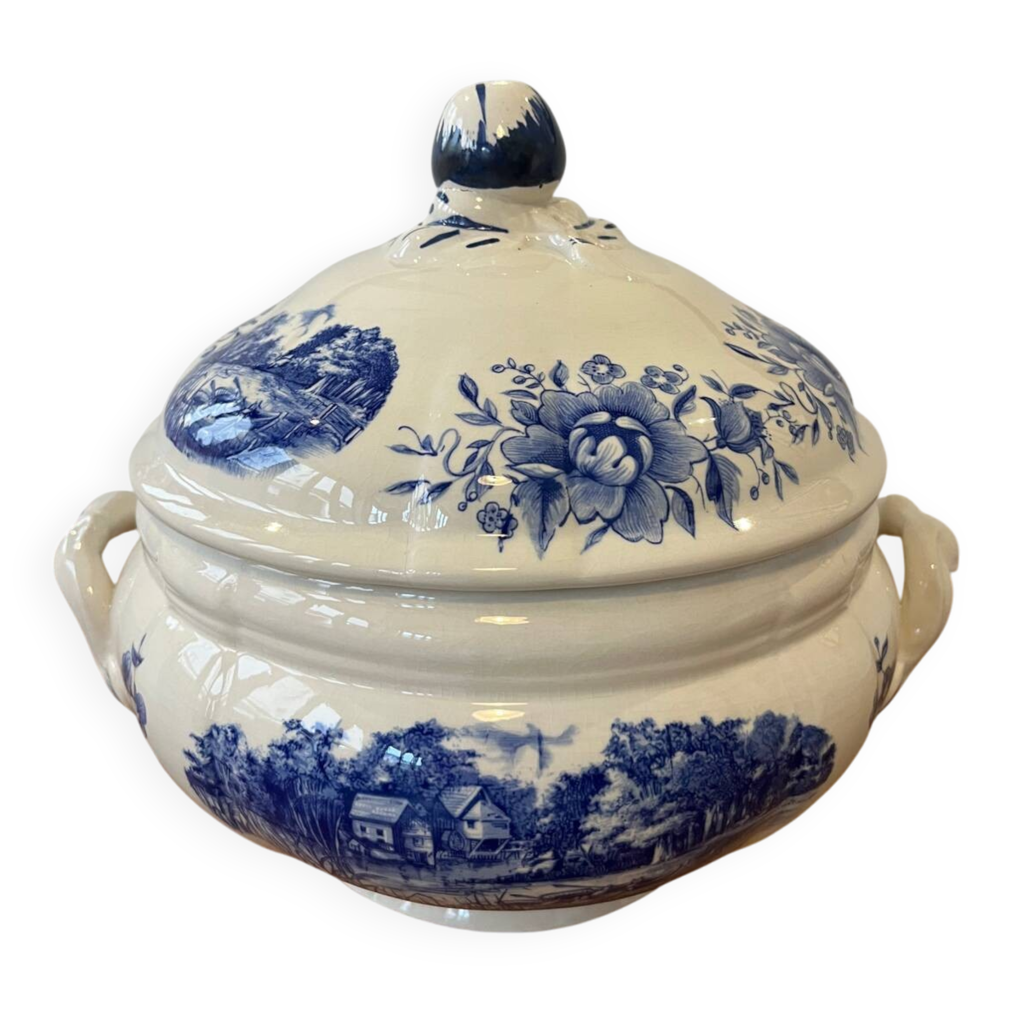 Sarreguemines “Romantic” Soup Tureen
