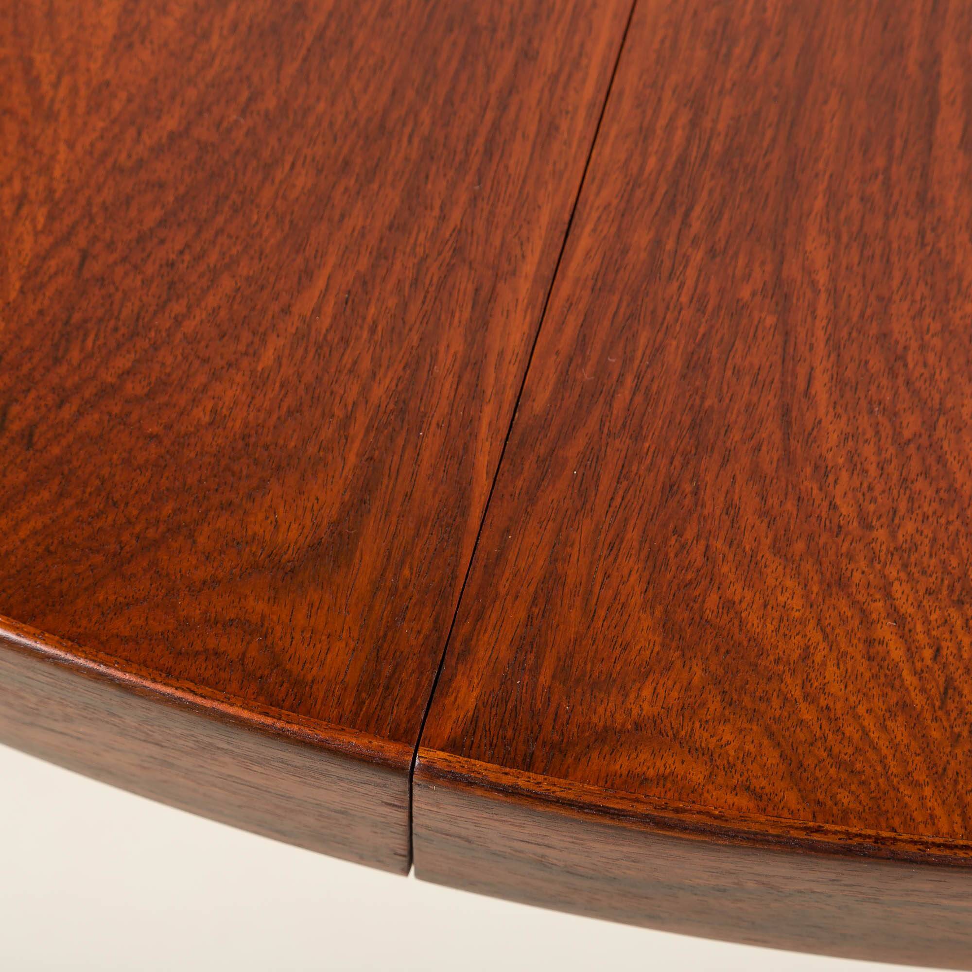 Danish Rosewood pedestal extension table attr. to Gudme Mobelfabrik, 1970s