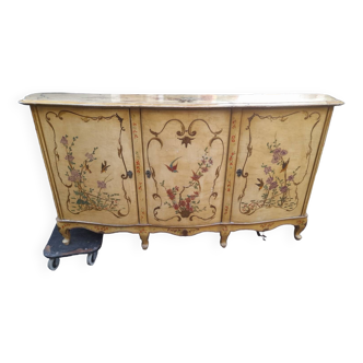 Venetian style lacquered 3-door sideboard