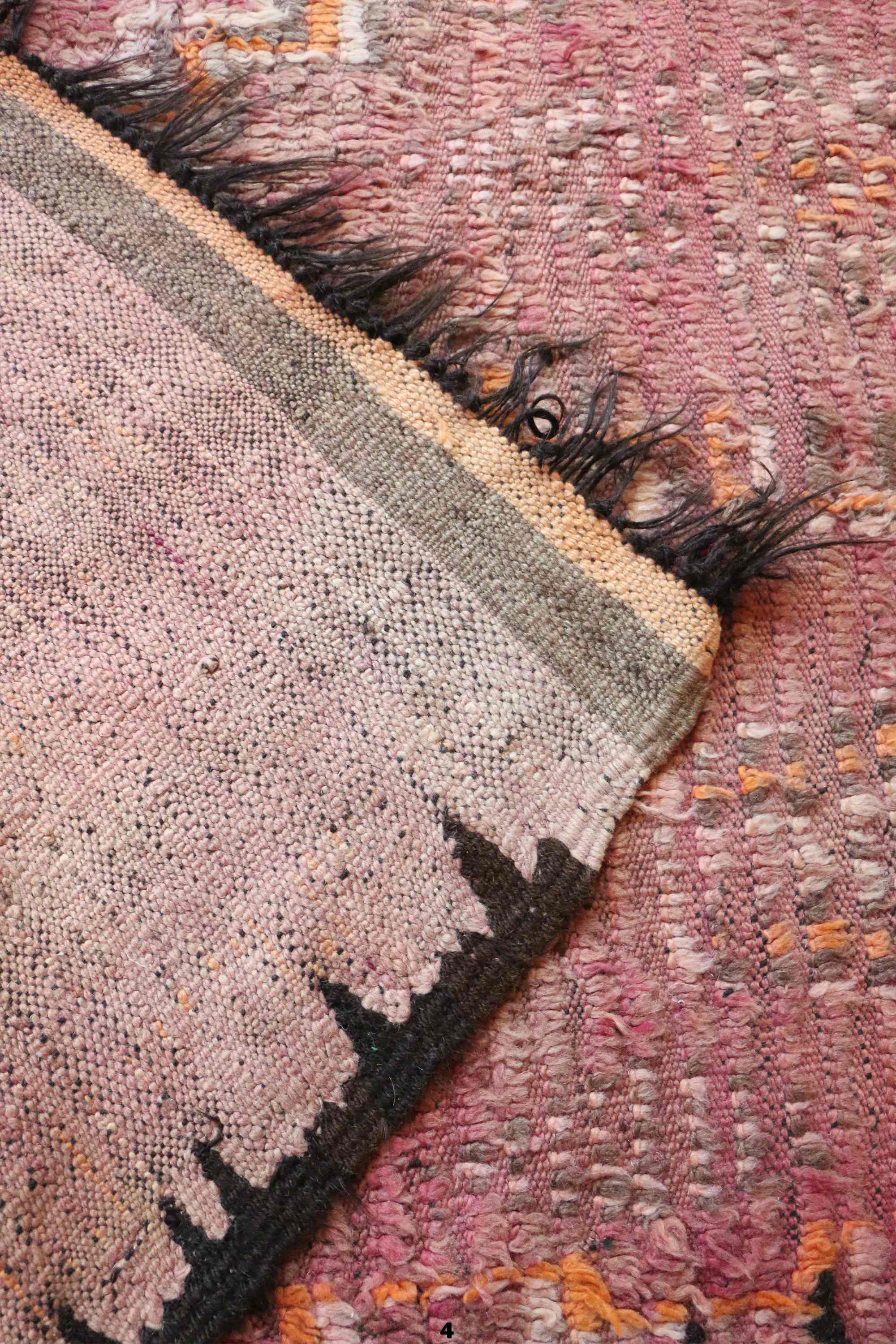 Berber carpet - 154 x 243 cm